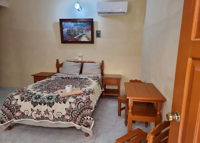 Isla Esmeralda Aparthotel 2*