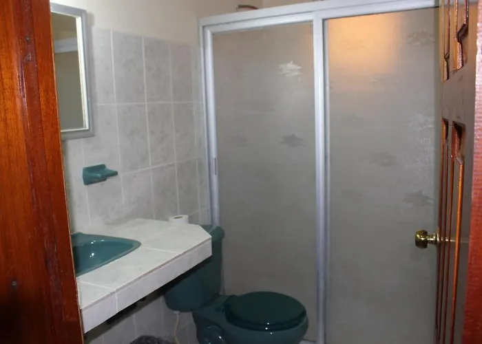 Aparthotel Isla Esmeralda 2*